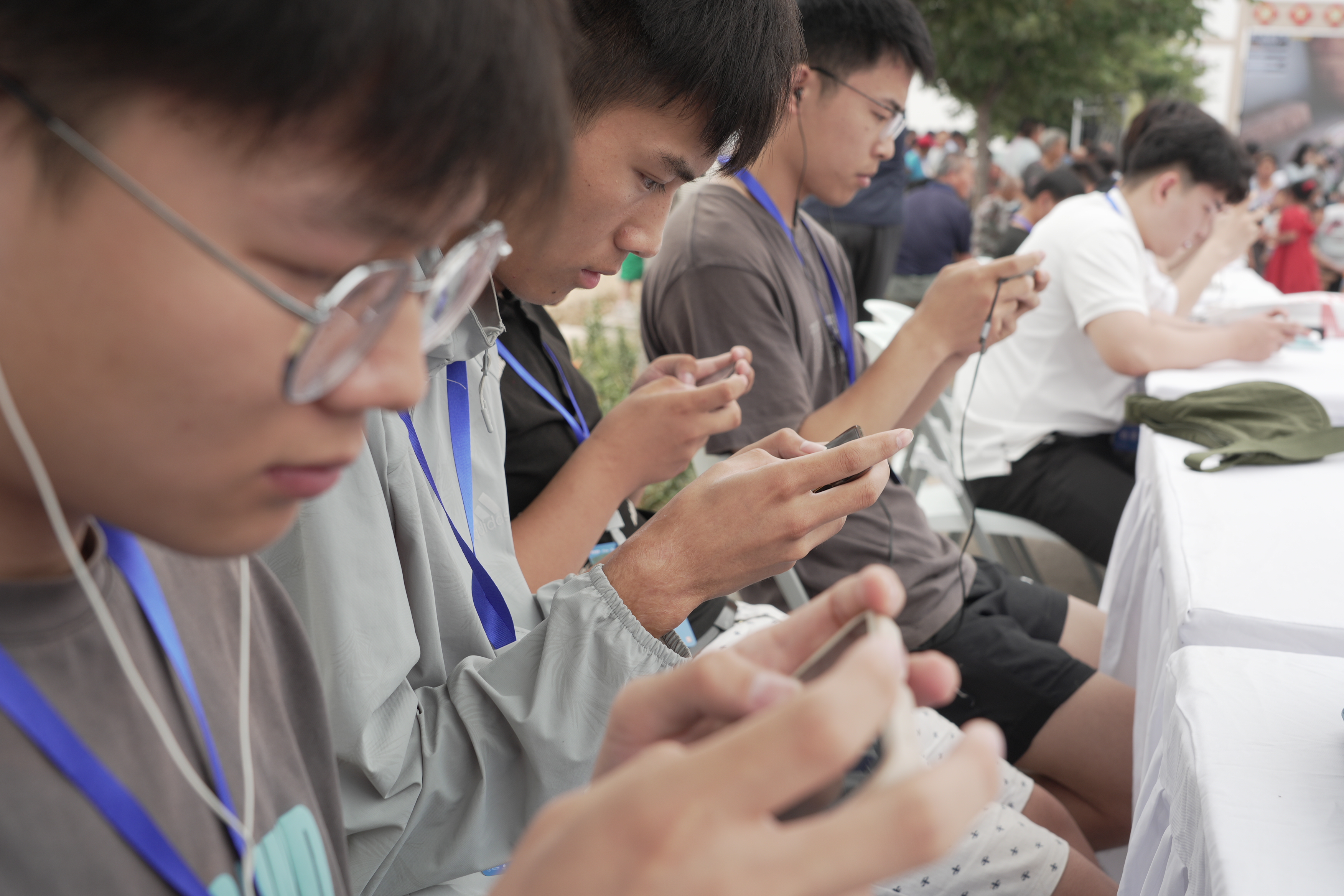 融媒·见证丨当“潮玩”电竞碰撞济南乡村——“和平精英”，麦田集结！