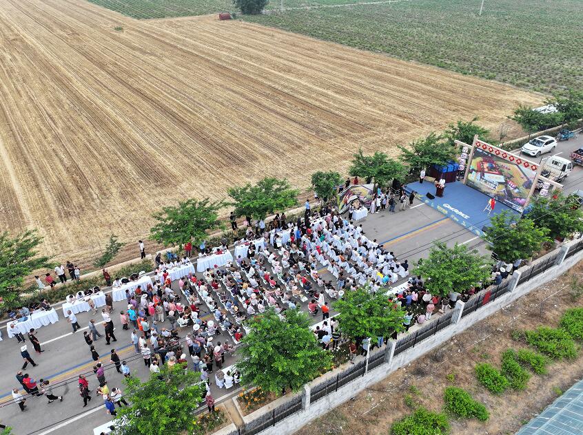 融媒·见证丨当“潮玩”电竞碰撞济南乡村——“和平精英”，麦田集结！