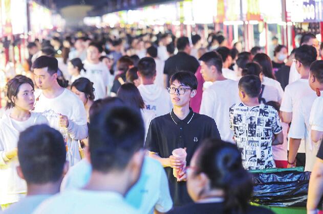 东风街道：产城融合“点亮”夜经济