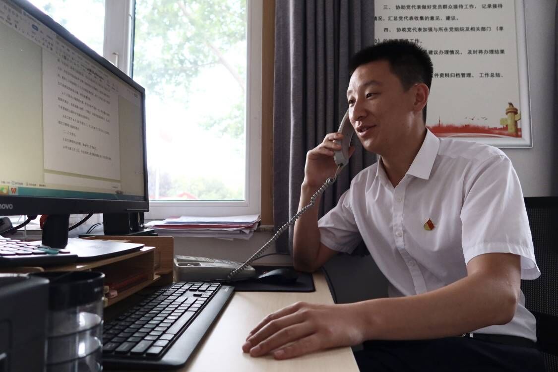 融媒·先锋丨在基层，青年干部这样经风雨、长才干——年轻人，事上练！