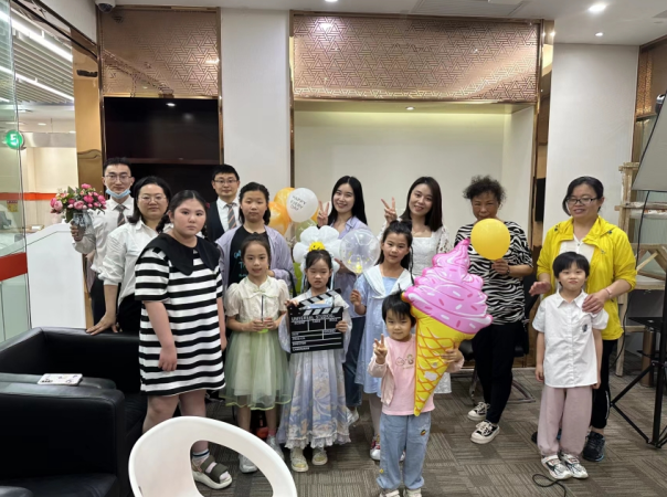 平安银行济南分行组织开展“一家老小金融行”系列宣传活动