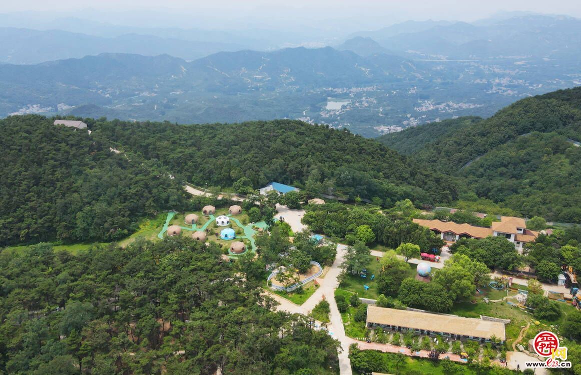 浑水摸鱼 抓泥鳅……济南这个高山景区成网红避暑打卡地！