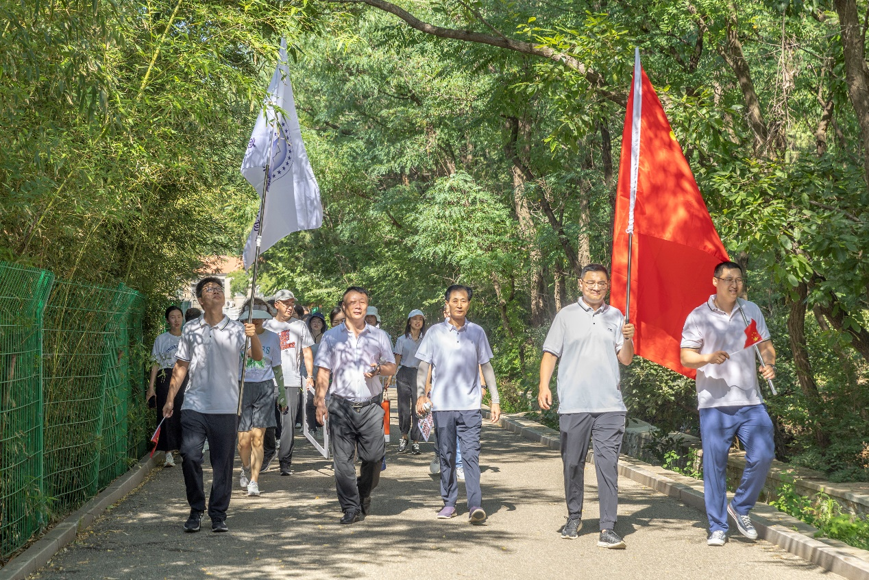 山东平安产险：烟台中支开展“唱响新征程 绿色环保跑“活动