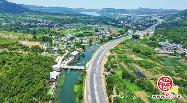 济南最美旅游公路与河为伴 双向4车道临时通车