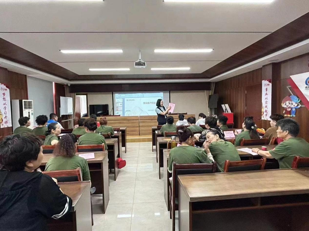 民生银行济宁任城支行联合洸河社区开展打击治理电信网络诈骗宣传活动