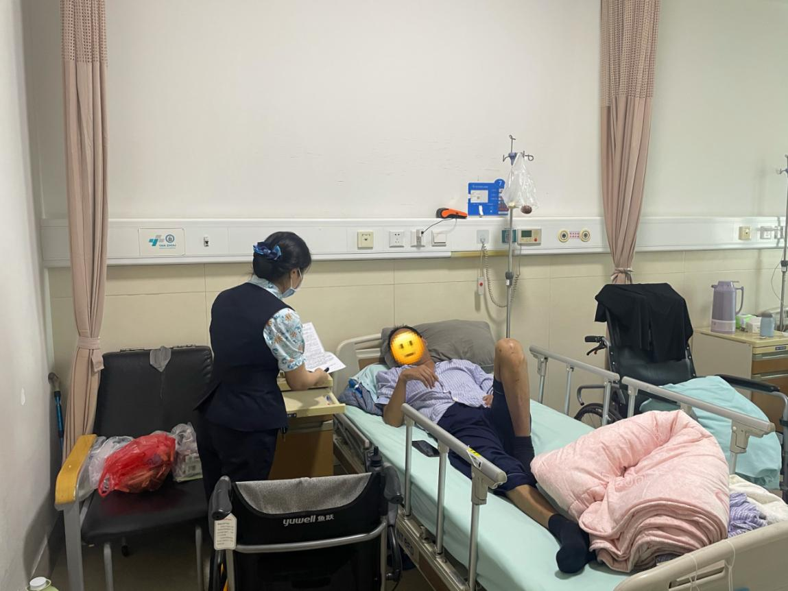 情系客户见真情 贴心服务暖人心：民生银行济宁兖州支行金融服务送上门