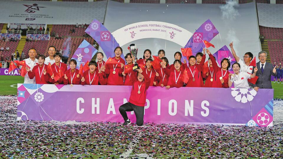 历城二中女足主教练受访 称未来希望能培养出国脚