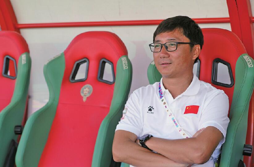 历城二中女足主教练受访 称未来希望能培养出国脚