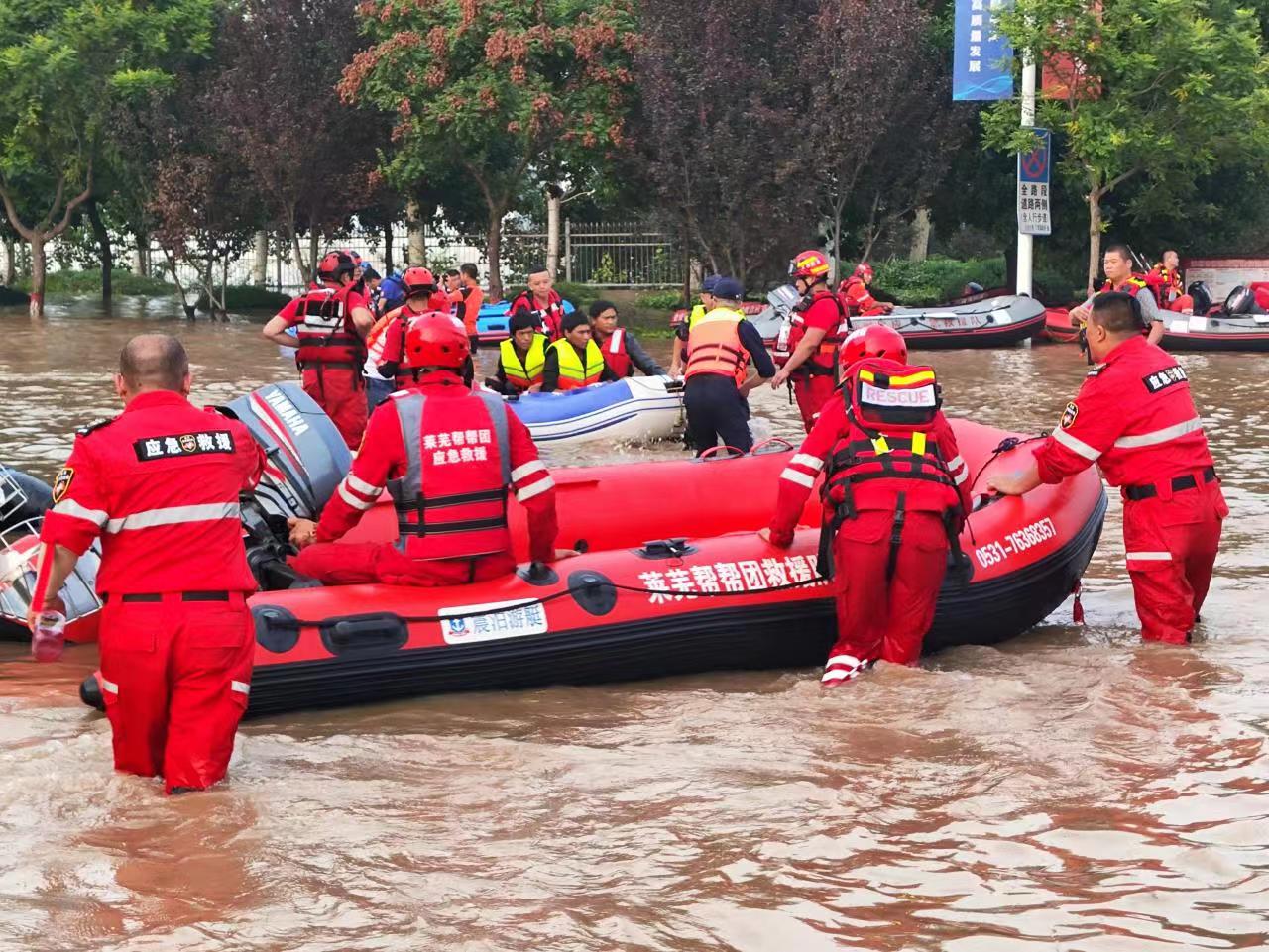 融媒·见证丨紧急驰援！已成功转运被困群众200余人——济南英雄在涿州