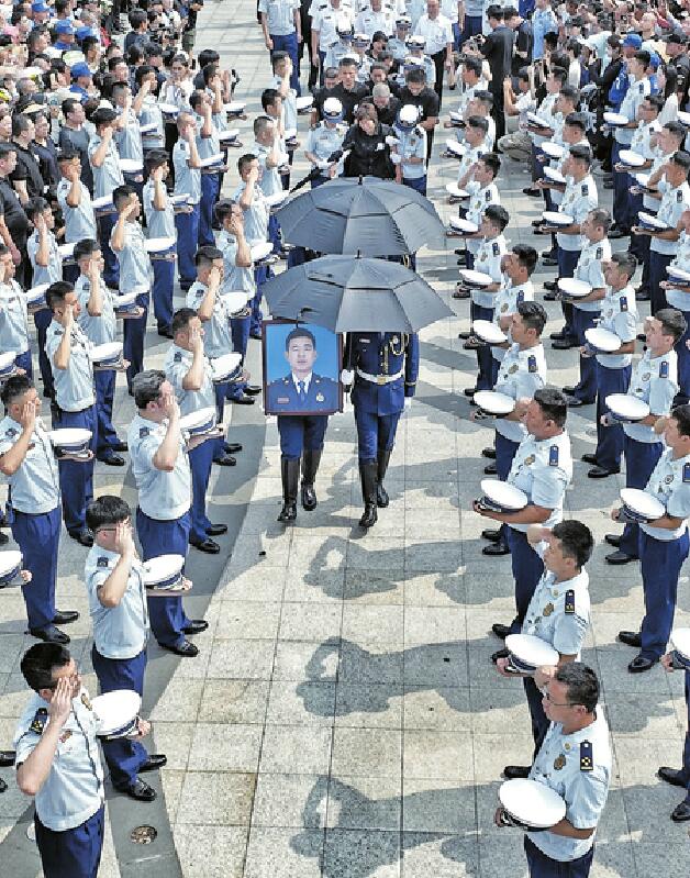 在强降雨抢险救灾中壮烈牺牲 山东籍烈士冯振魂归故里