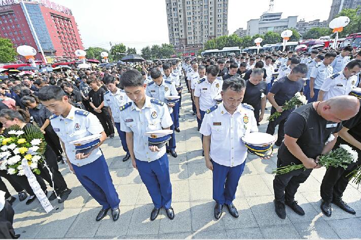 在强降雨抢险救灾中壮烈牺牲 山东籍烈士冯振魂归故里