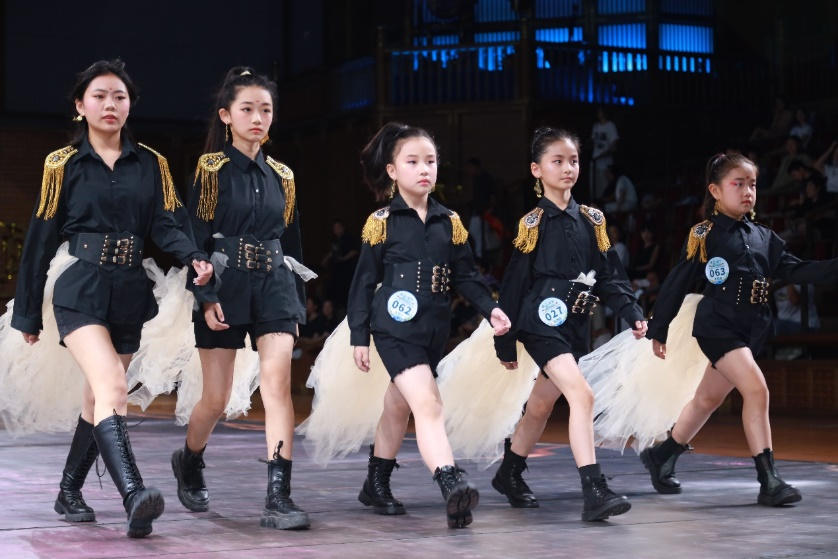 美育新时代 筑梦成未来——这一次，潮向世界看你的