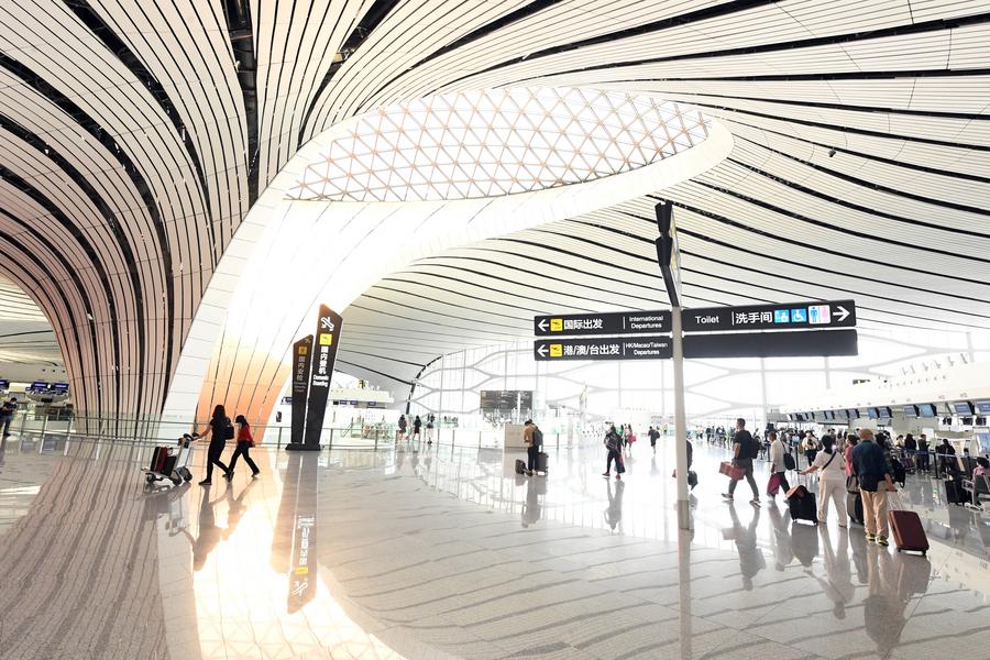 В пекинском аэропорту Дасин впервые зафиксировано более 150 тыс. пассажирских авиапоездок за сутки