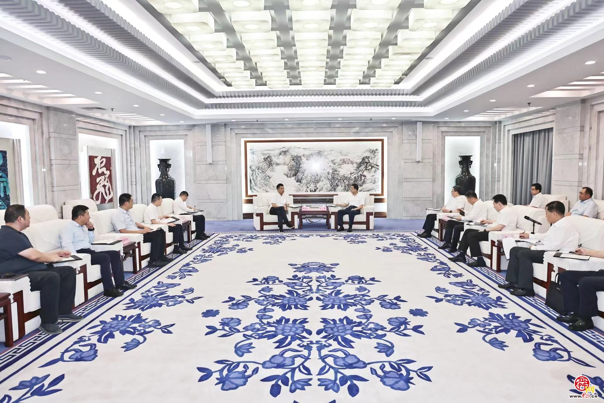 济南高新区与新希望六和集团签署战略合作协议 刘强于海田会见刘永好一行并见证签约