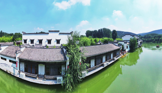 Picturesque Town in Quancheng