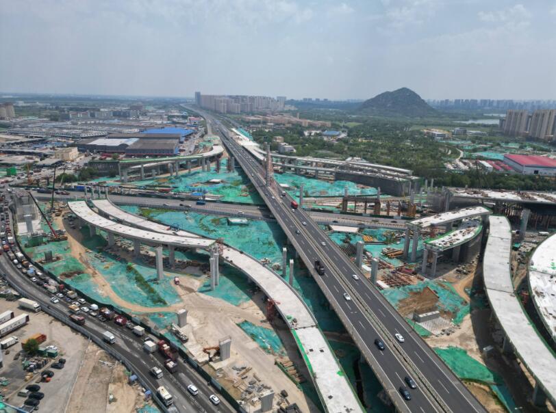 济南零点立交桥项目扩建新进展 连接二环东路高架路匝道初步成型
