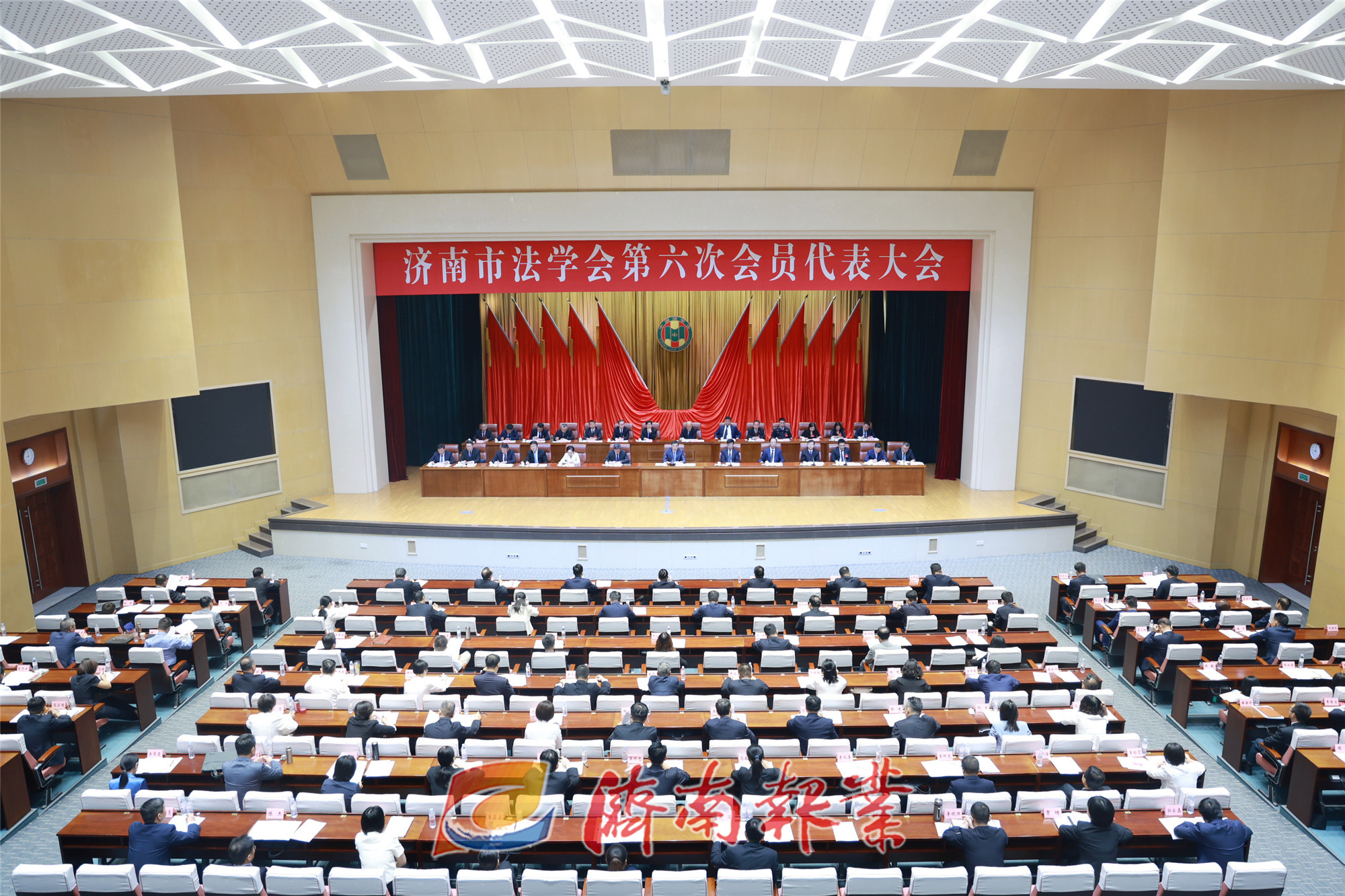 济南市法学会第六次会员代表大会召开 刘强讲话 于海田韩金峰雷杰吕兴焕孙成良杨峰出席