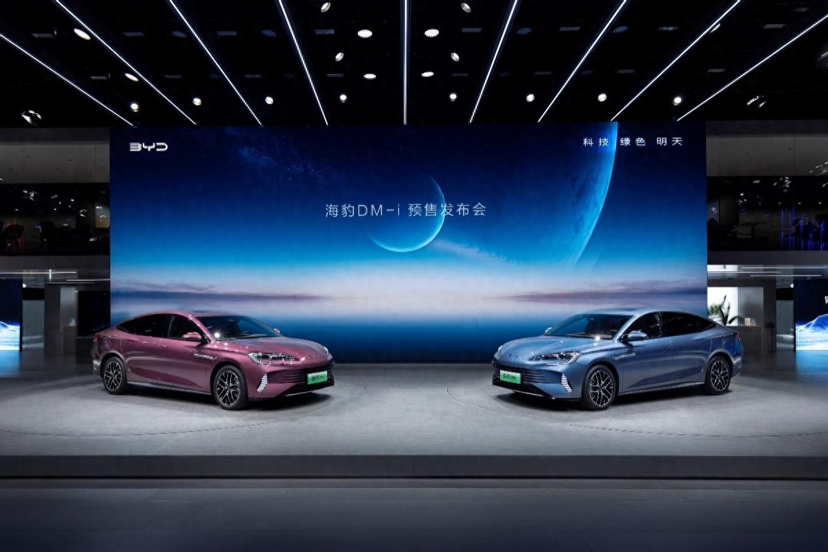 17.68万元起，新一代主流中型轿车比亚迪海豹DM-i开启预售