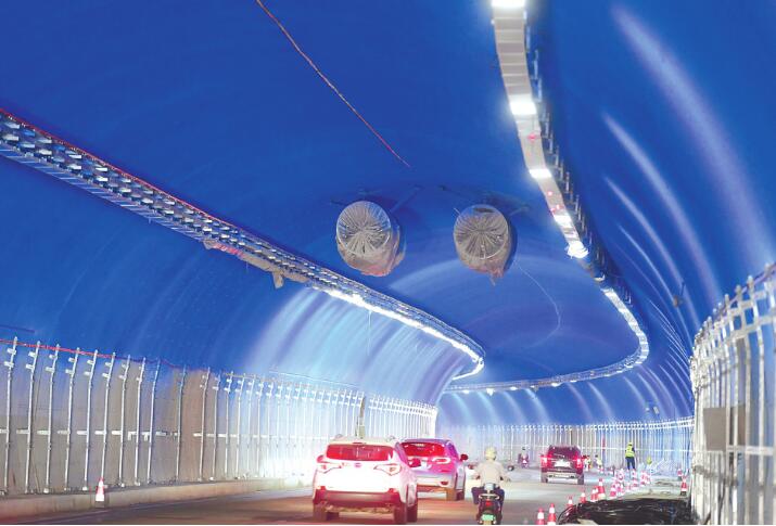 Fantasy Blue Tunnel Newly Added in Ji’nan as “Quancheng Blue”Painted at Arch of Kaiyuan Tunnel