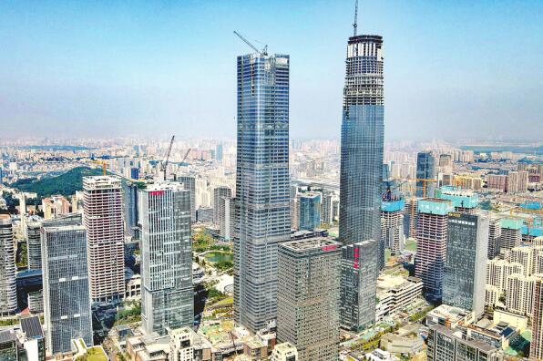 Jinan CBD supertall Building installe un mur - rideau en verre
