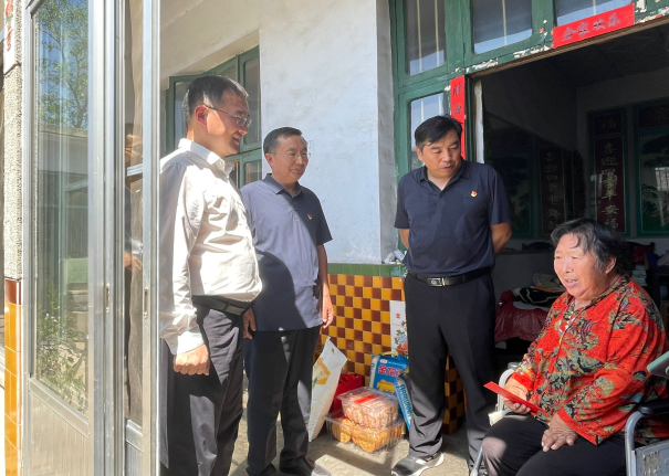 山东平安财险“乡风100”泰安新泰站启动