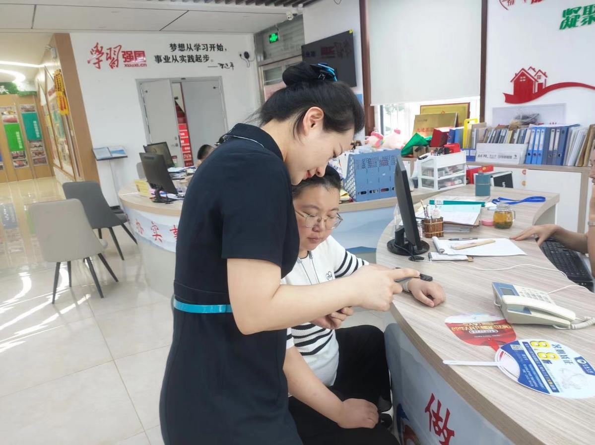 民生银行济宁任城支行开展普及金融知识、守住“钱袋子”宣传活动