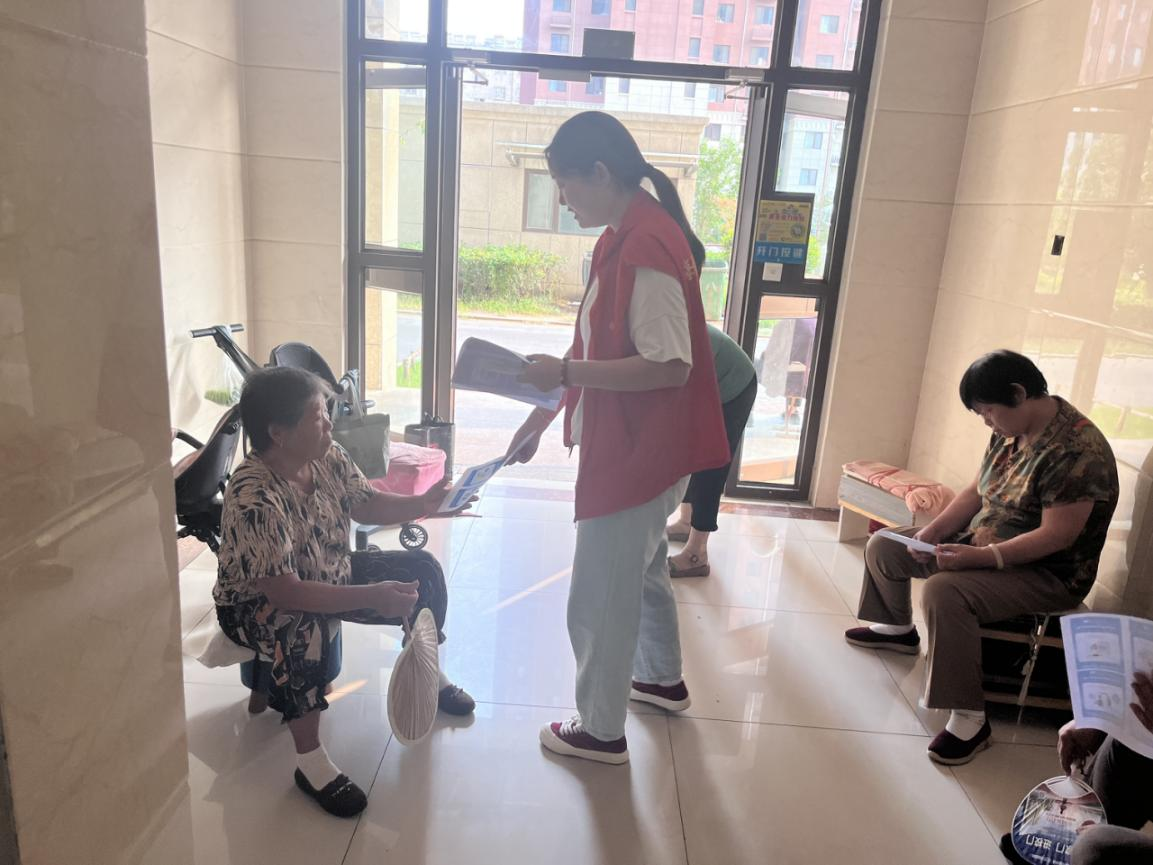 民生银行章丘支行反诈宣传进小区，筑牢反诈安全网