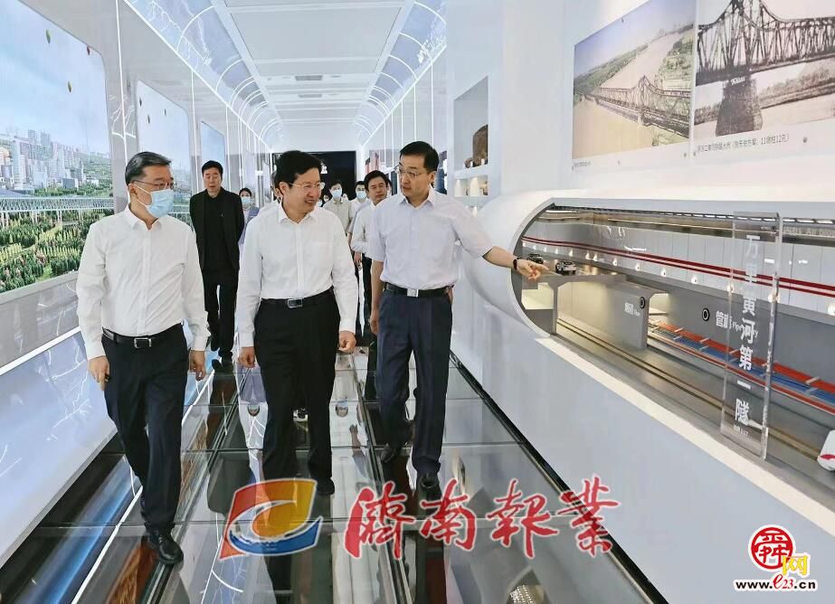 全国工商联领导到起步区考察 高云龙参加活动