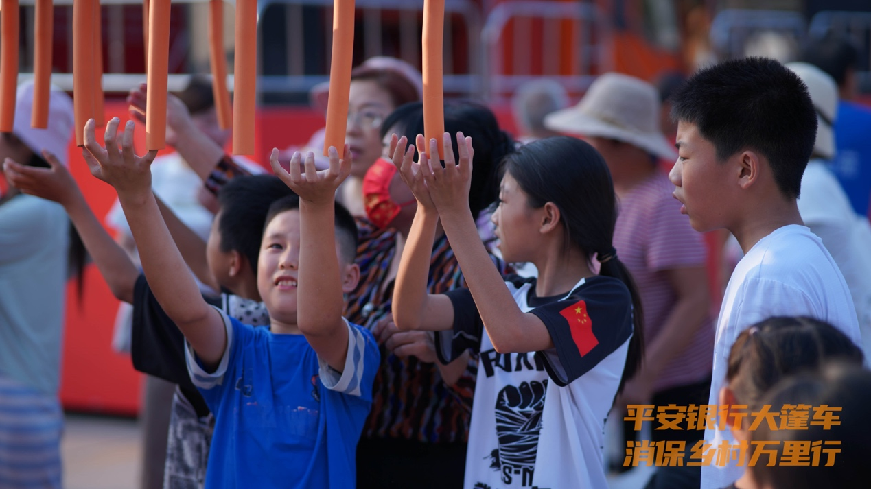 平安银行“大篷车消保乡村万里行”活动走进寿光三元朱村