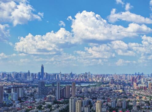 Nach dem Regen ist die Luftqualität in Jinan sehr gut