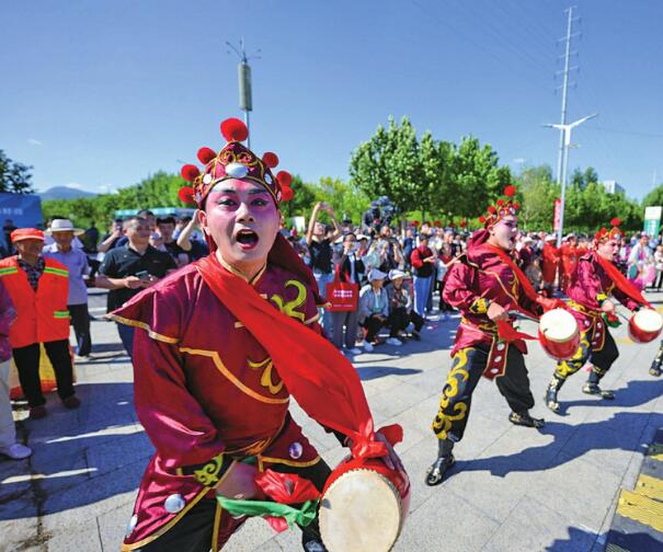Shandongs Dörfer organisieren regelmäßig Volksaktivitäten für ländliche Bevölkerung