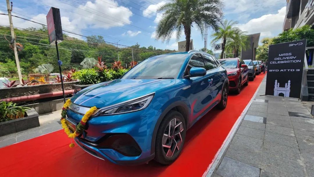 比亚迪在印度六大城市集中交付200台BYD ATTO 3