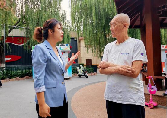 融媒·先锋丨这里的议事会真热闹: 广场上的草根智慧