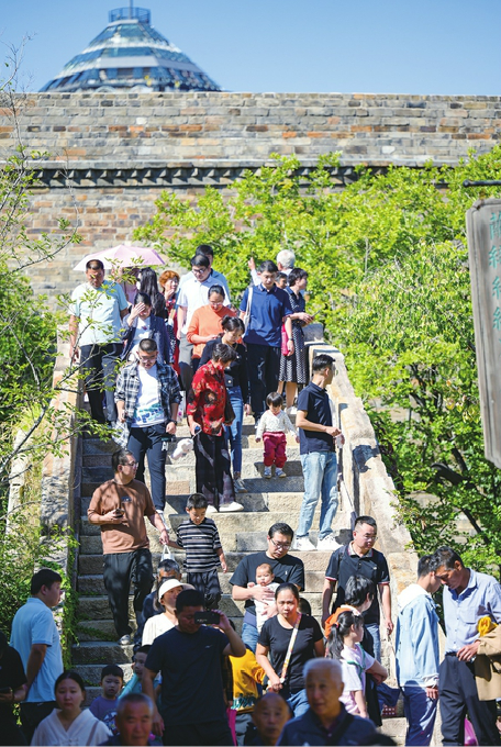 “超级黄金周”结束，大众旅游观念经历重塑