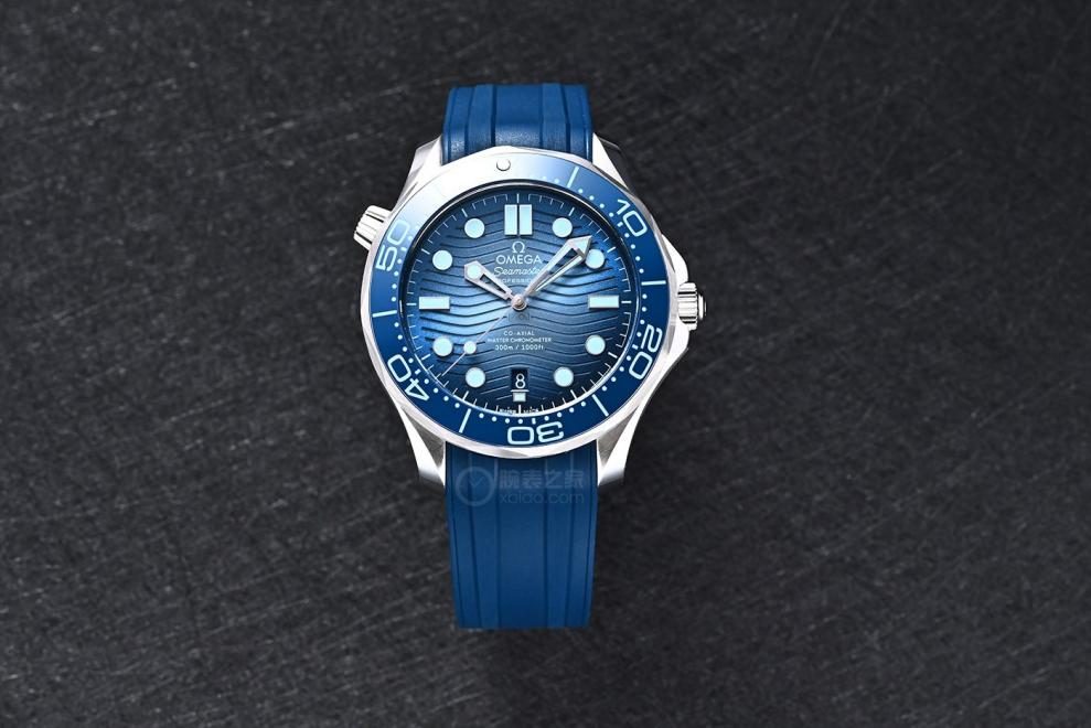 爆款实拍 欧米茄海马系列300米潜水表Summer Blue簇新上市