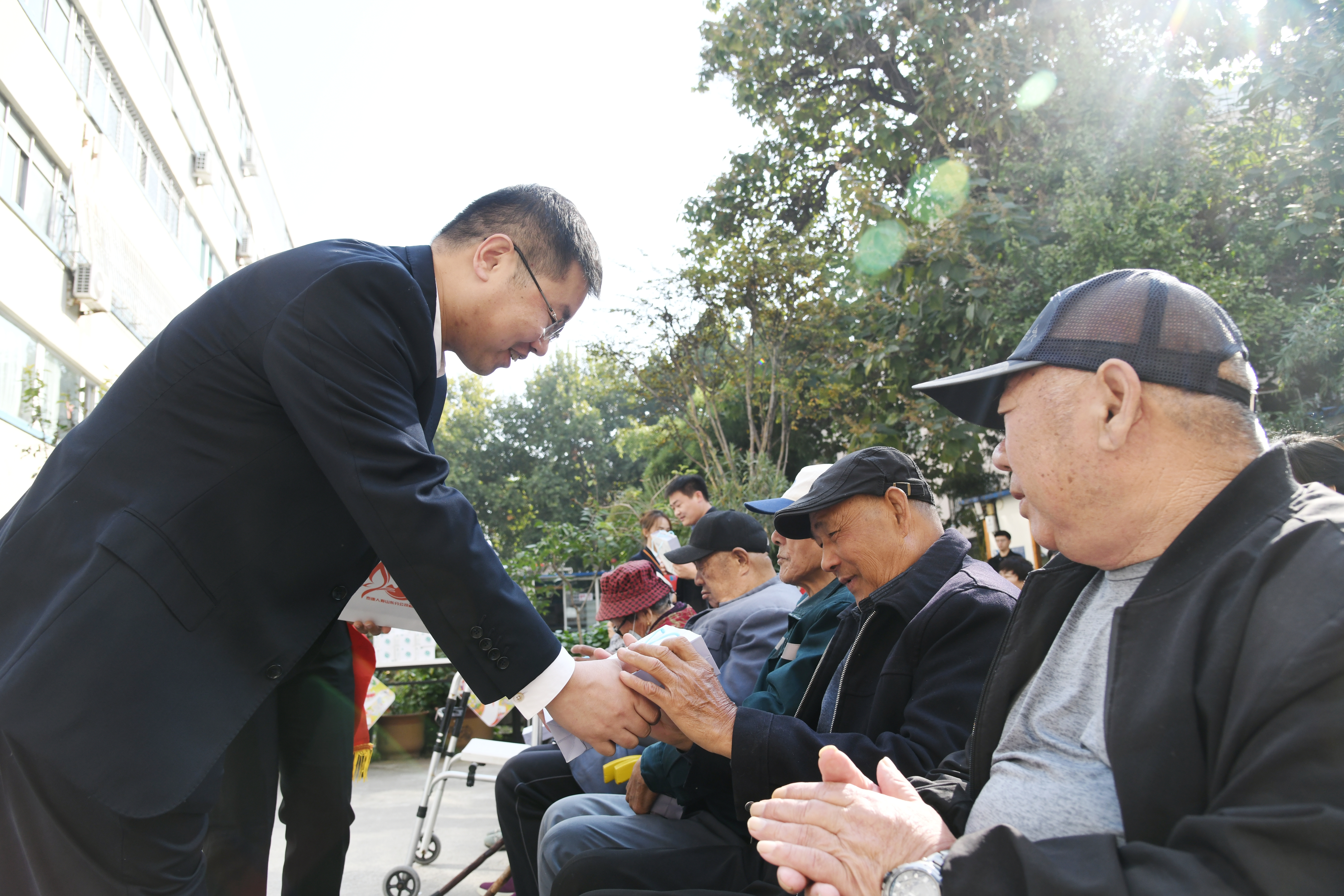 暖心！泰康“溢彩千家”公益项目落地济宁