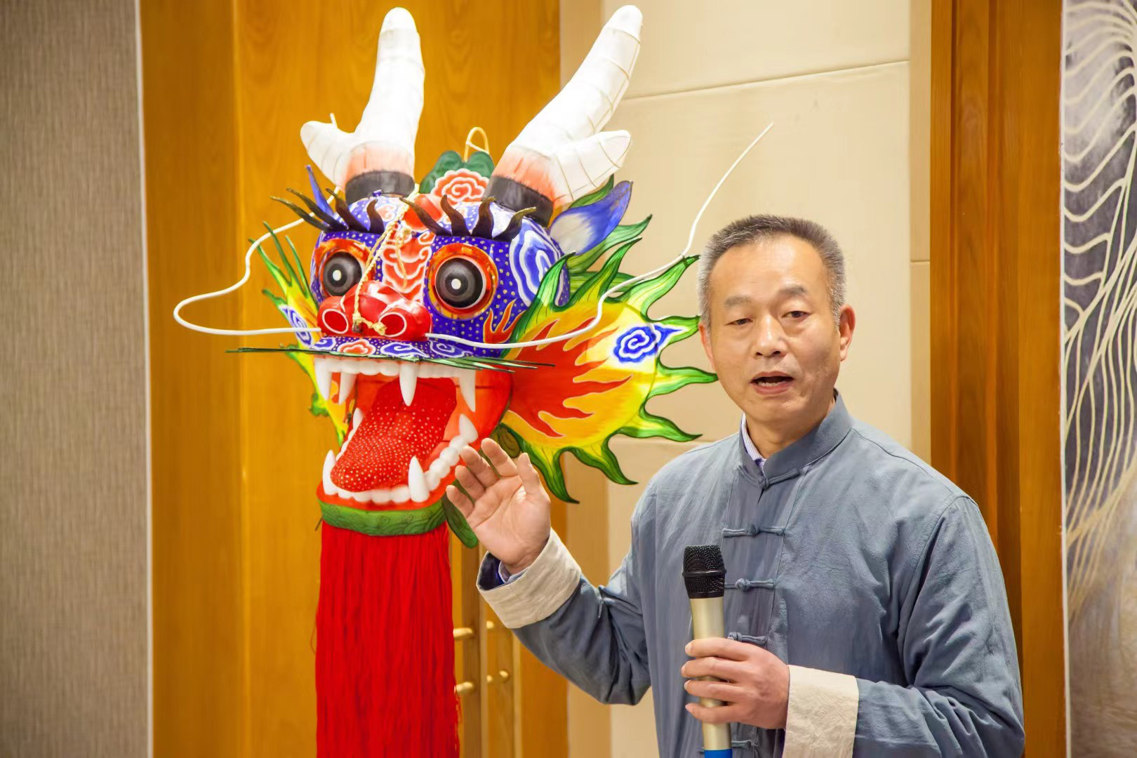 匠心独运 凝集升华——记风筝-国家级非物质文化遗产工艺美术大师李松