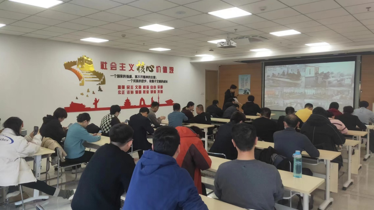 山东平安产险泰安中支组织风险减量座谈会