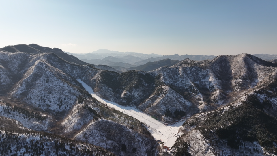 首届金象山冰雪摄影大赛正式启动，感受滑雪激情，赢取丰厚好礼！