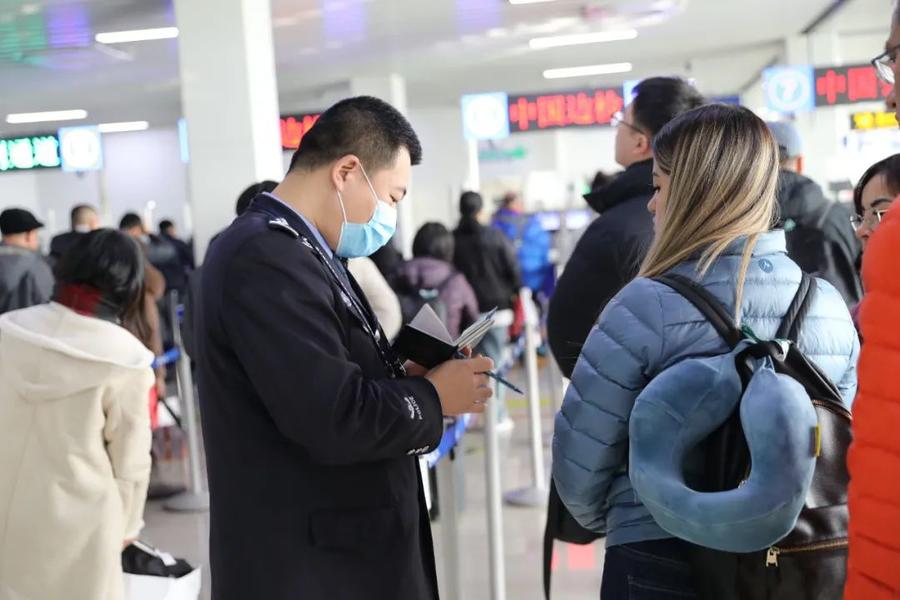 预计增长超300%，哈尔滨冰雪节迎跨境旅游热潮