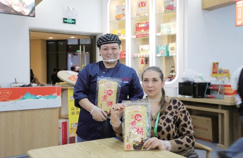 融媒·先锋丨党建是企业高质量发展的引擎，更为农产品插上了远销的翅膀——煎饼“出海记”