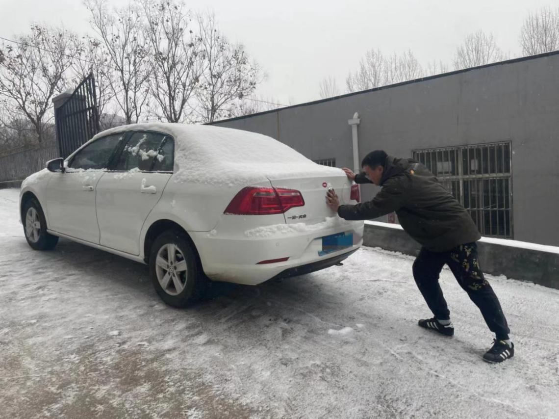 危难之中见阳光，迎战雨雪阳光保险在行动