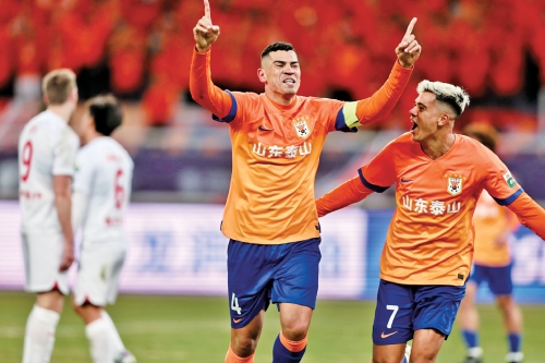 山东泰山VS横滨水手 再遇横滨水手，泰山队将士表态：  “从哪跌倒，就从哪爬起来”