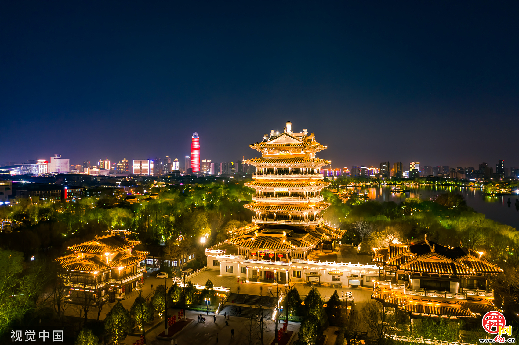 3月8日起，超然楼亮灯时间调整为18:30！