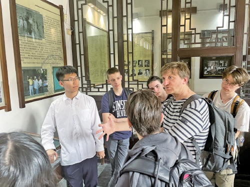 “泉”在济南过五一 