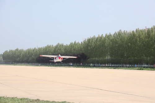 国产AG50轻型运动飞机泉城首飞 济南低空产业示范基地建设正式启动