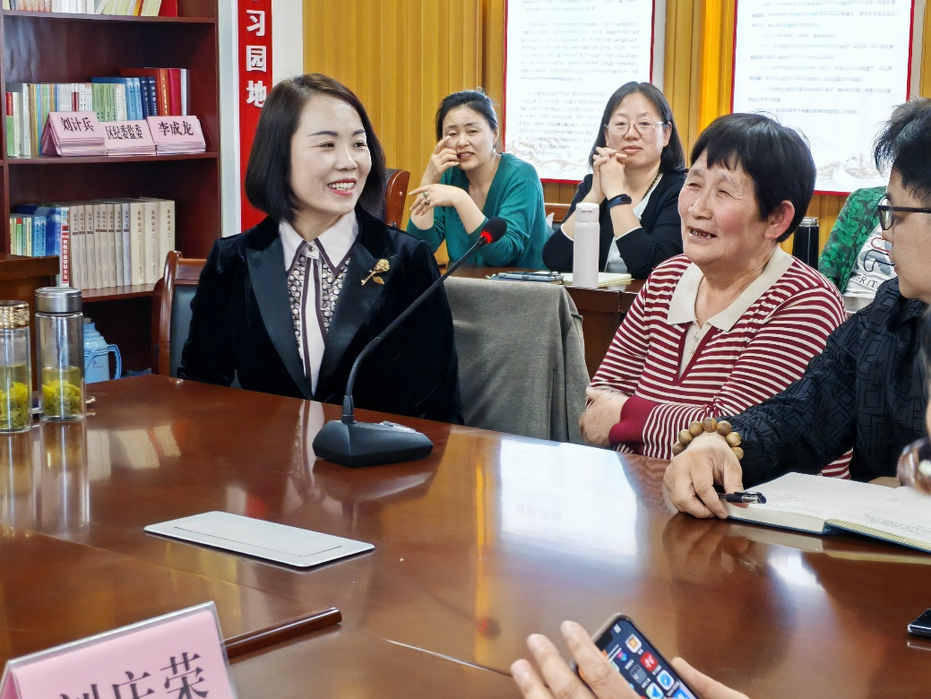 平安人寿山东分公司秦静 平凡岗位默默奉献 公益行动冲锋在前