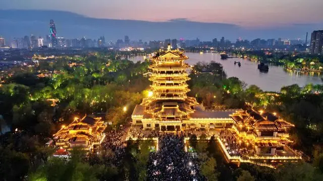 “泉”在济南过五一,万般努力只为你