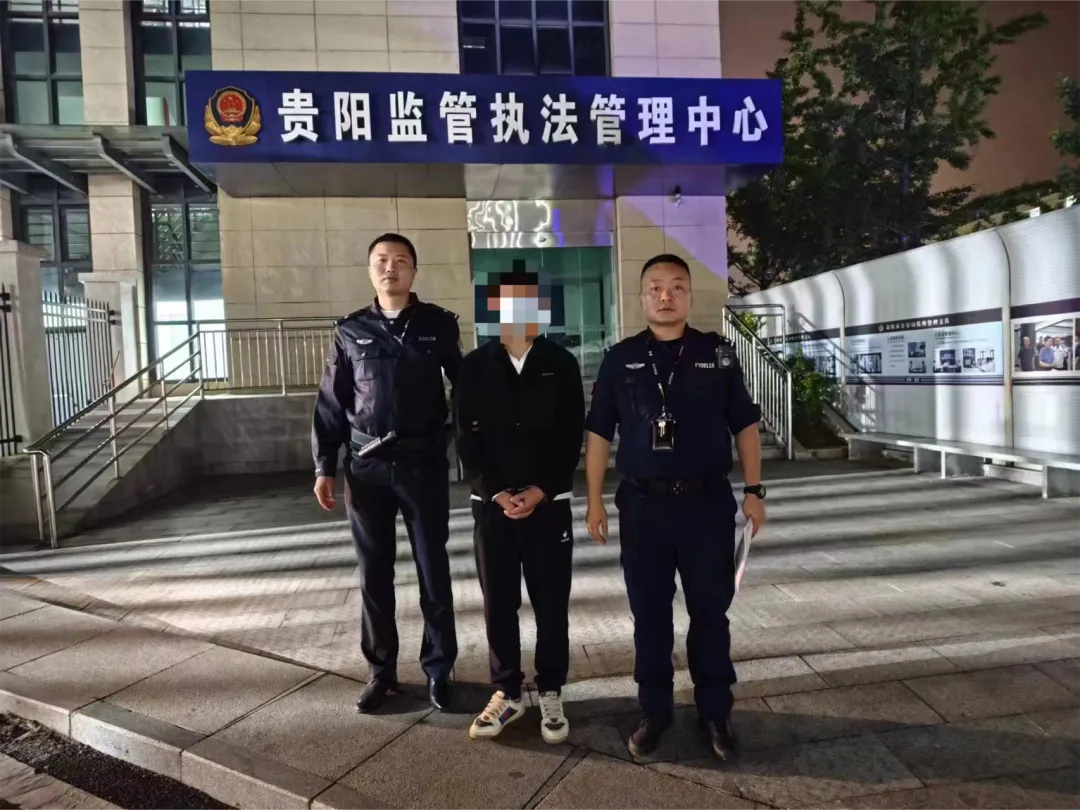 男子月入近6万多次网上赌博，以没钱为由拒还朋友欠款，法院：拘留