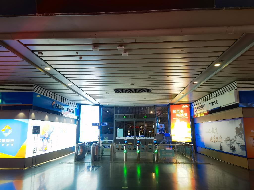 济南联通携手华为打造全国首个高铁站5G-A 3CC 精品示范区，全面推进网络体验再升级